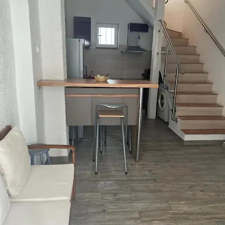 Cozy Beachfront Apartment